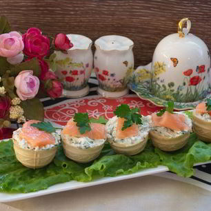 Рецепт Тарталеток с творожным сыром и семгой