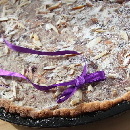 Рецепт Миндального тарта с черной смородиной