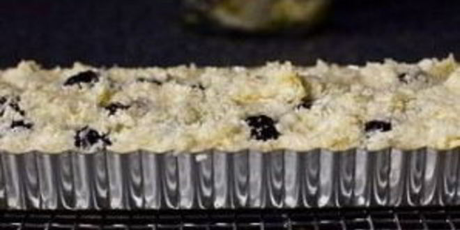 Рецепт тарта с ежевикой и фисташками