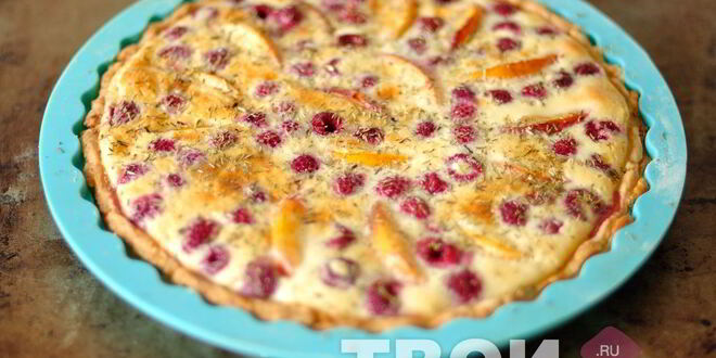 Рецепт тарта с малиной, нектаринами и тимьяном