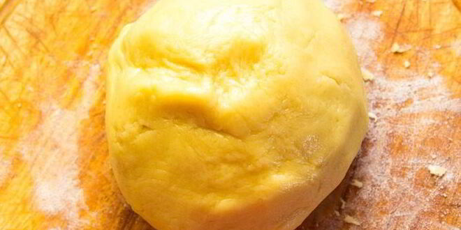 Рецепт тарта с ванильной грушей и заварным кремом под шапочкой из мереги