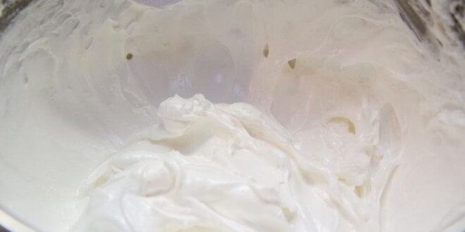 Рецепт тарта с ванильной грушей и заварным кремом под шапочкой из мереги