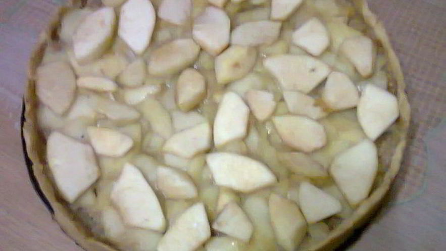 Рецепт тарта с яблоками в карамели