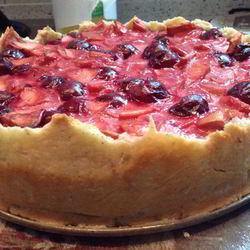 Рецепт Тарта с яблоками, вишней и марципаном