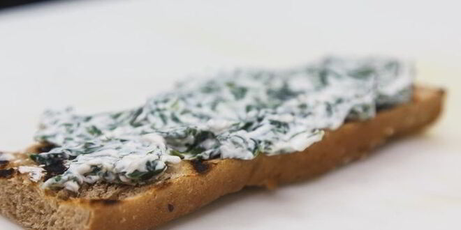 Рецепт тоста со спаржей и яйцом-пашот