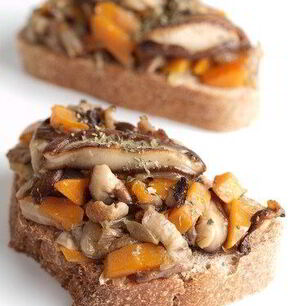 Рецепт Тостов с грибами и тыквой