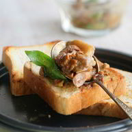 Рецепт Тостов с грибным соусом