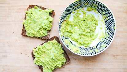 Рецепт Тостов с пастой из авокадо