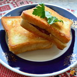 Рецепт Тостов с плавленным сыром и копченой колбасой