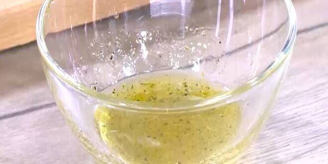 Рецепт тостов с сельдью, свеклой и зеленым горошком