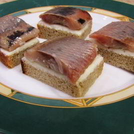 Рецепт Тостов с селедкой