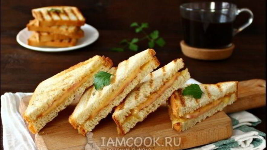 Рецепт тостов с ветчиной и сыром