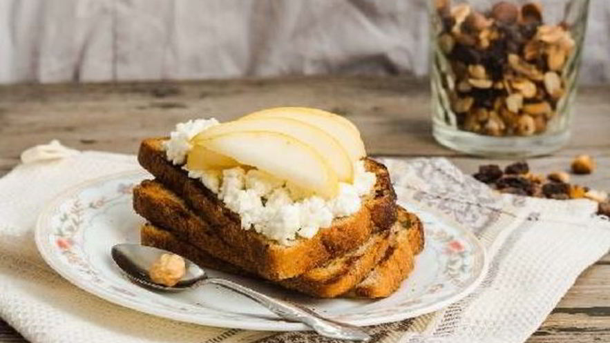 Рецепт яблочно-творожных тосты