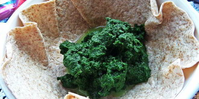 Рецепт глазуньи, запеченной в шпинате