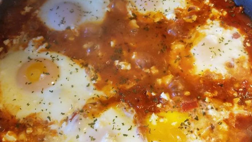 Рецепт шакшуки с брынзой