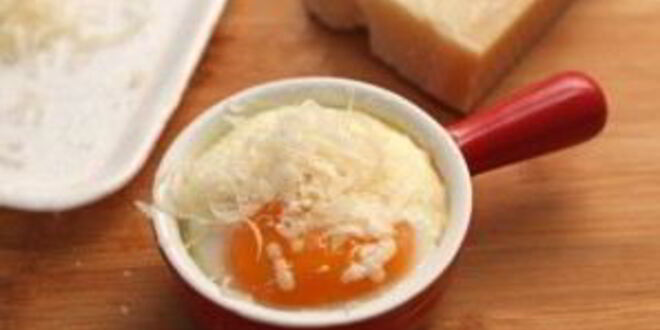 Рецепт яичницы с креветками и помидорами