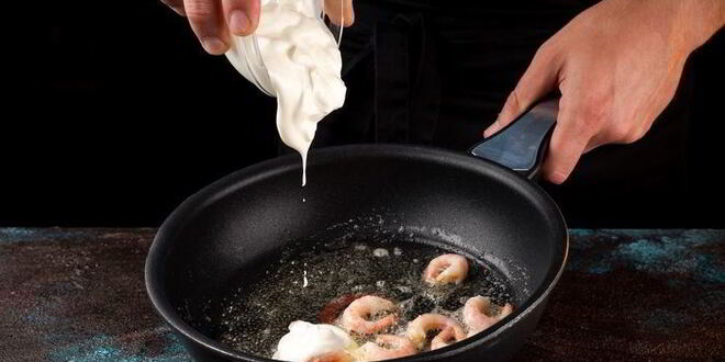 Рецепт запеченной яичницы с креветками