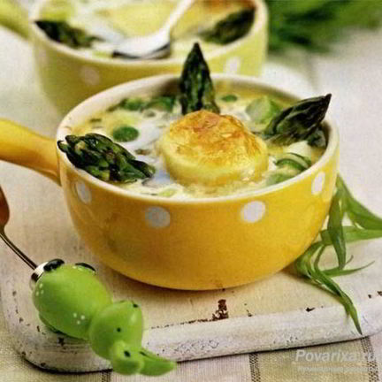 Рецепт Яиц, запеченных со спаржей и зеленым горошком