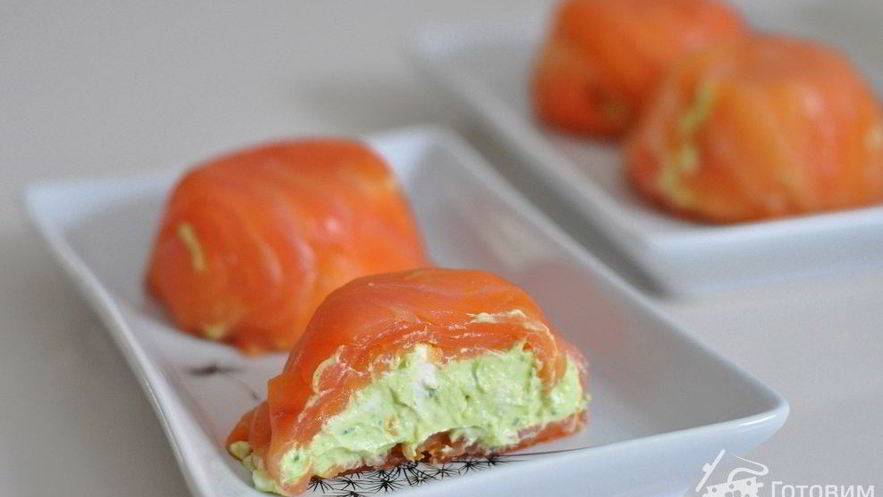 Рецепт закуски из лосося и сыра