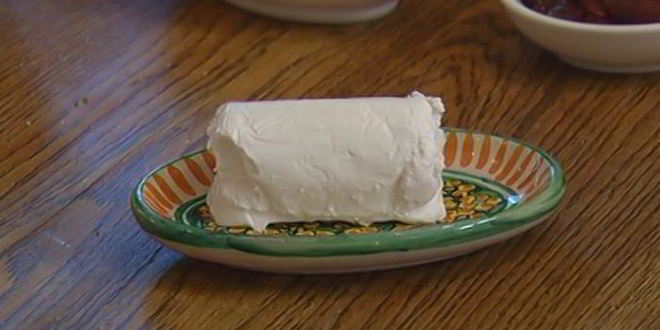 Рецепт закуски с козьим сыром, виноградом и грецкими орехами