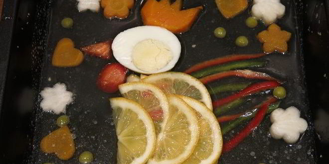 Рецепт слоеного заливного из языка петушок