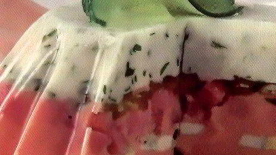 Рецепт цветного заливного с ветчиной