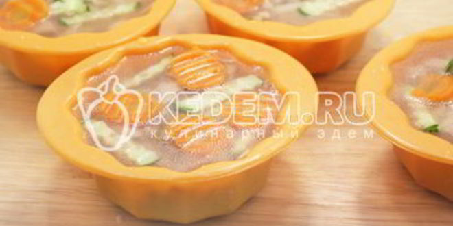 Рецепт заливного из курицы новогоднее