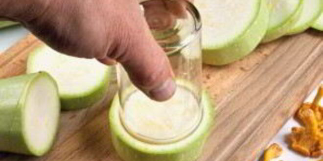 Рецепт грибного жульена в кабачковых кокотницах